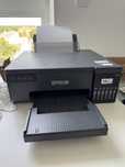 Epson L8050 – stan idealny, gwarancja, tusze ~70% + 200 kart PVC