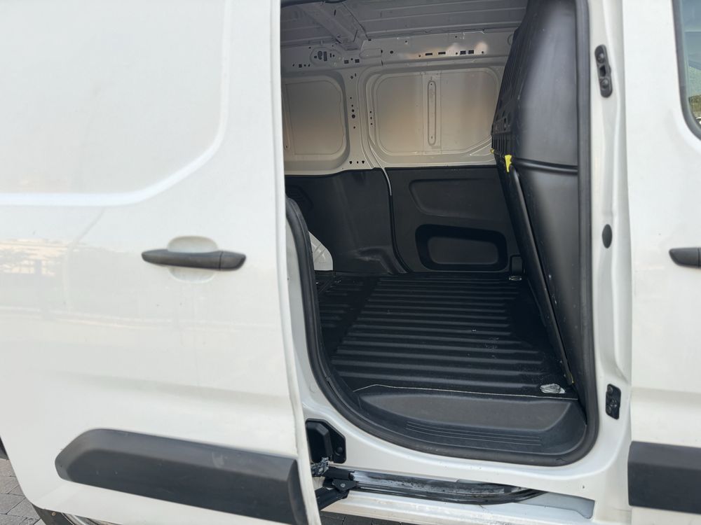 Peugeot Partner LONGA  3 LUGARES ** ÚNICO DONO**  IVA DEDUTIVEL INCLUI