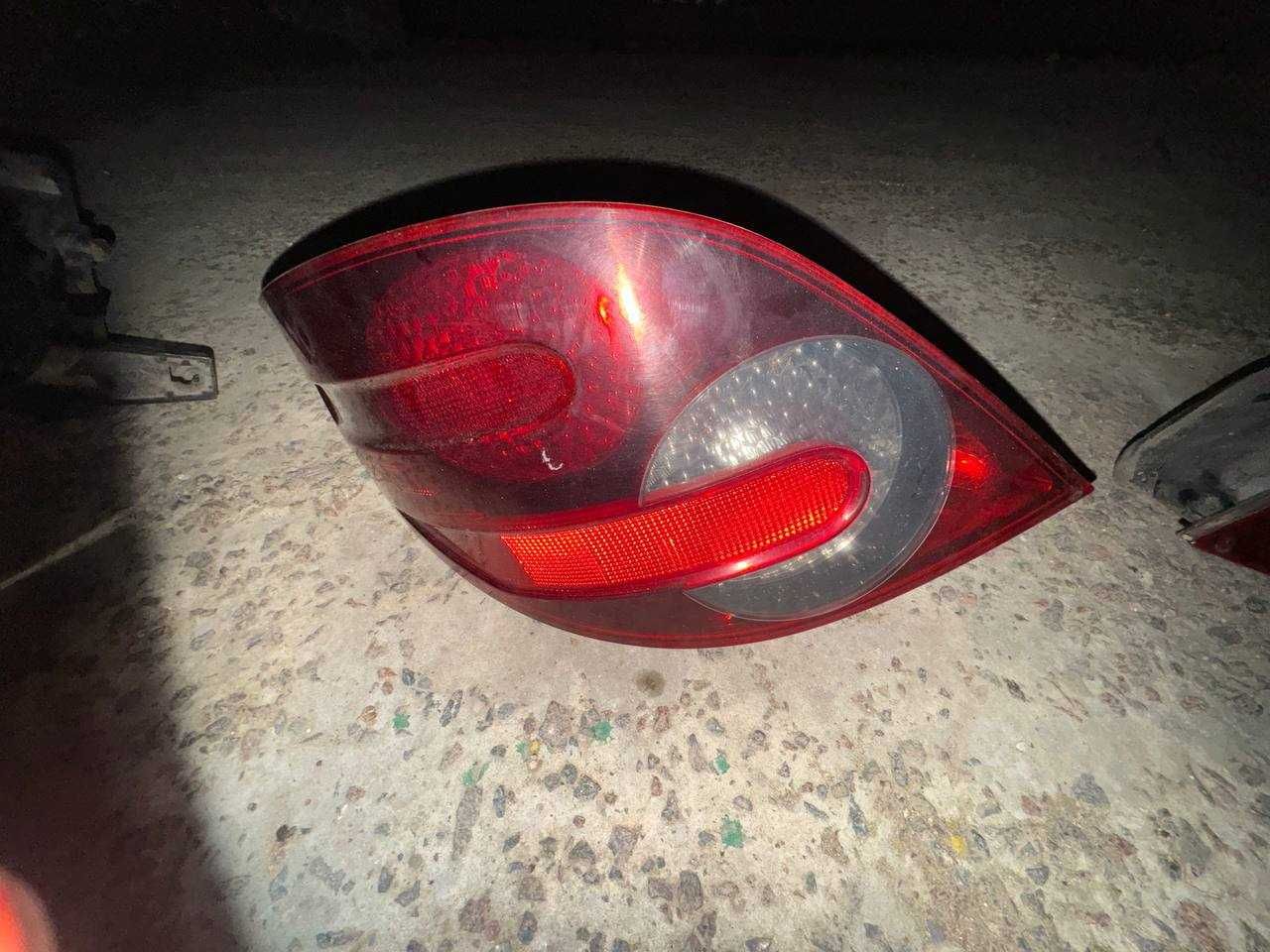 Задні Фари до Mercedes-Benz R-Class 2007-2008 (ціна за шт.)