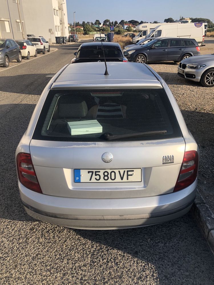 Skoda Fabia 1.2 Gasolina | Inspeção até 2026 | 3 Bobinas Novas