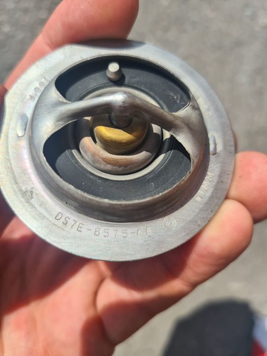 Термостат ford fusion, hybrid USA 61мм ds7e8575aa