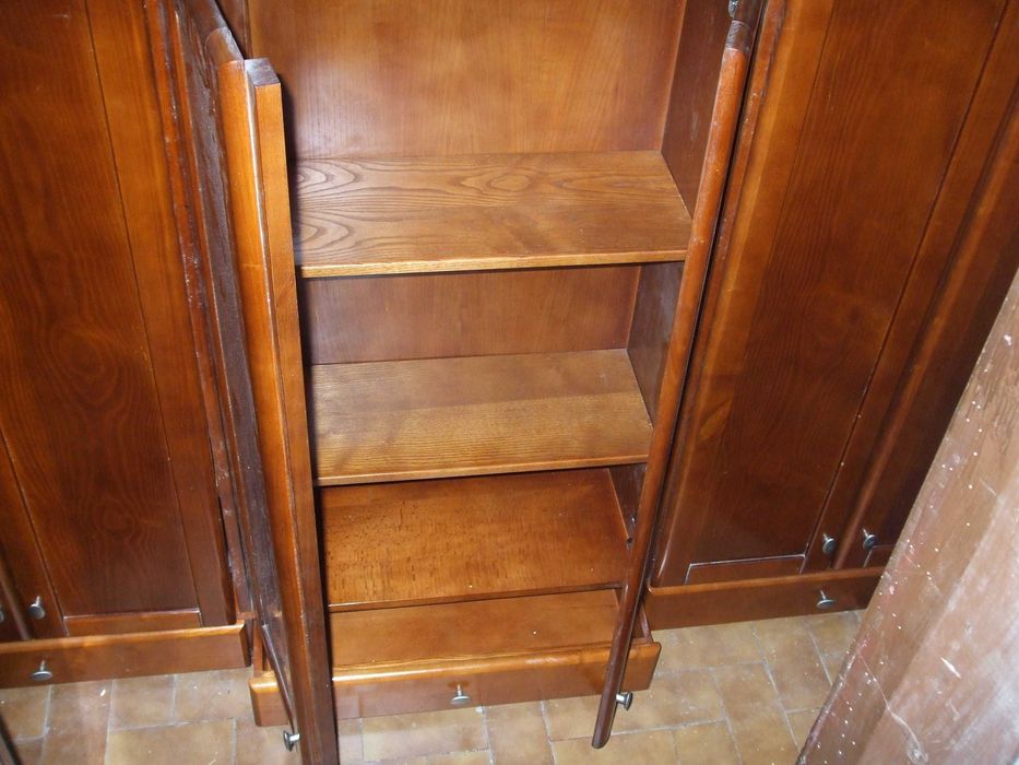 Movel livreira de parede 2x27cm x 1,25 m altura