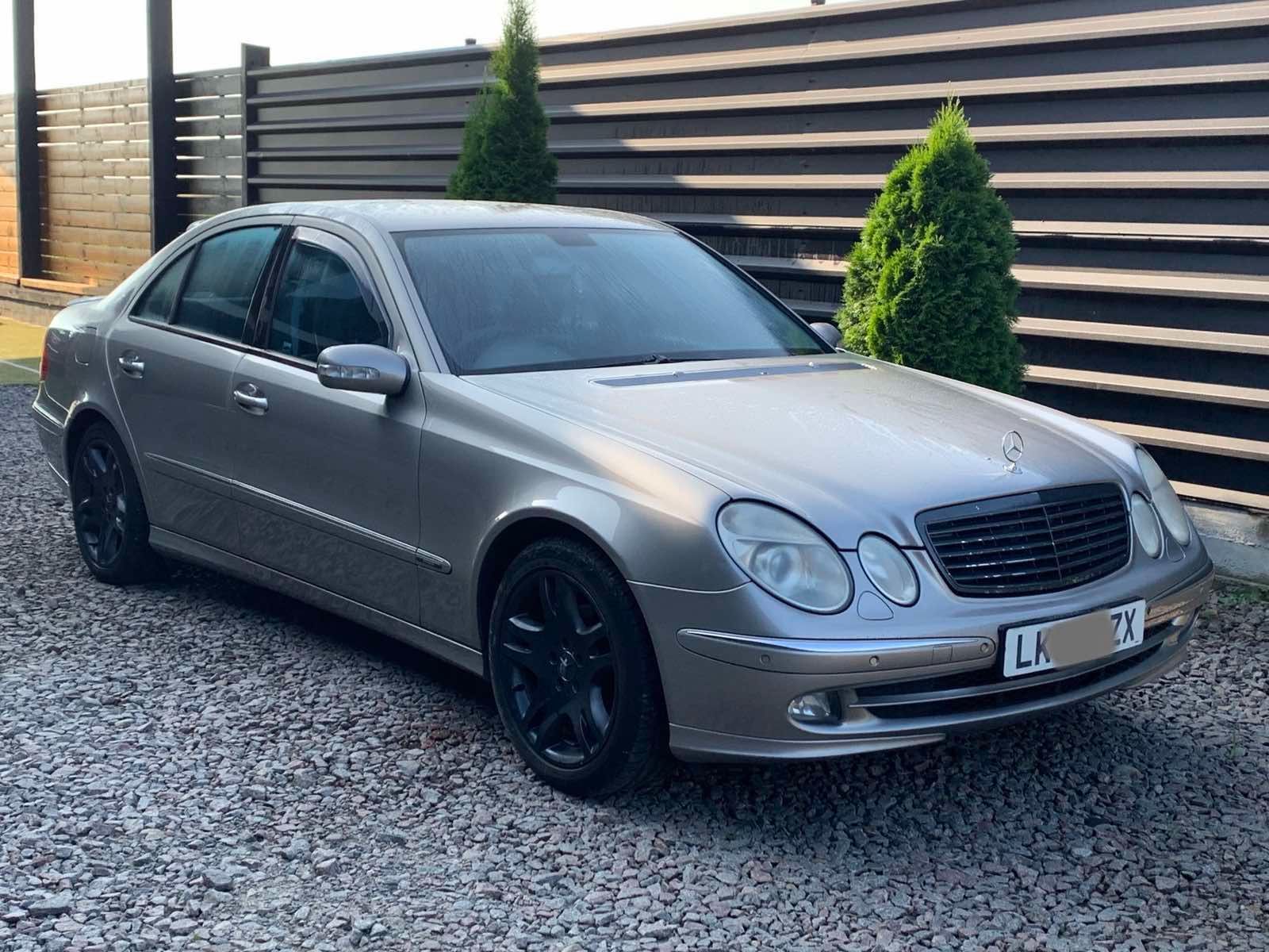 Крило переднє ліве праве Mercedes W211  OM647