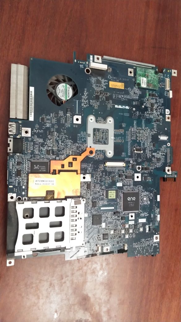 Плата ноутбука Acer Aspire 5100 с системой охлаждения