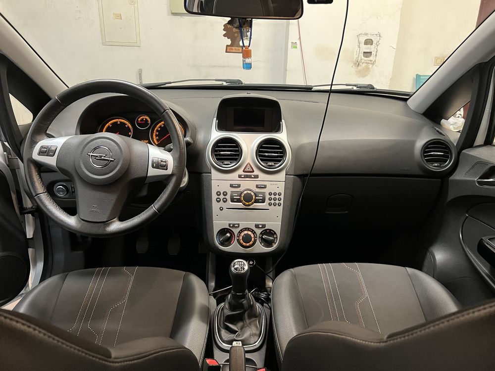 Opel Corsa D 1.3 Cdti 95km mały udokemntowany przebieg
