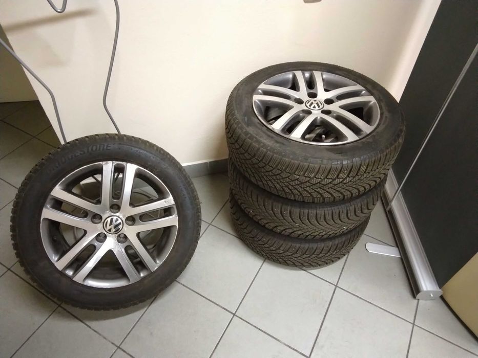 Opony zima Bridgestone Blizzak LM 005 z felgami VW 205/55 R16 jak NOWE