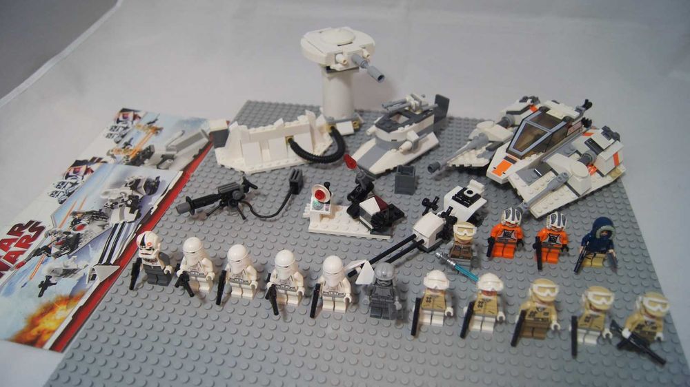 Lego Star Wars mix Hoth figurki 15 szt. zestawy 8083 , 8084 , 8089