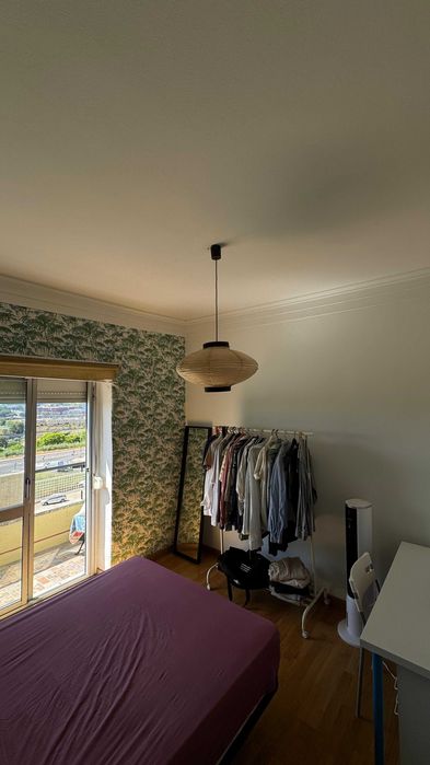 Quarto para alugar Almada com despesas incluídas - 1 caução