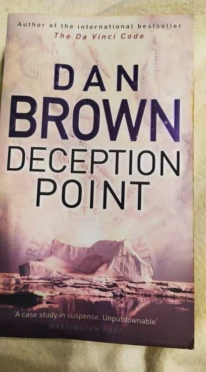 Deception point Dan Brown - in English