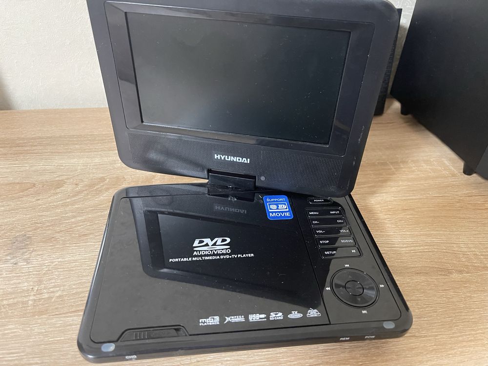 HYUNDAI AUDIO/VIDEO/TV portable multimedia