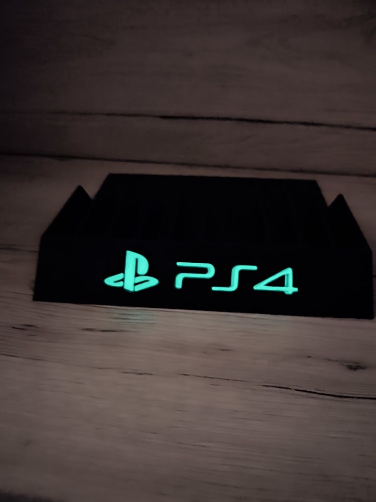 Stojak podstawka na gry Ps4 napis fluorescencyjny