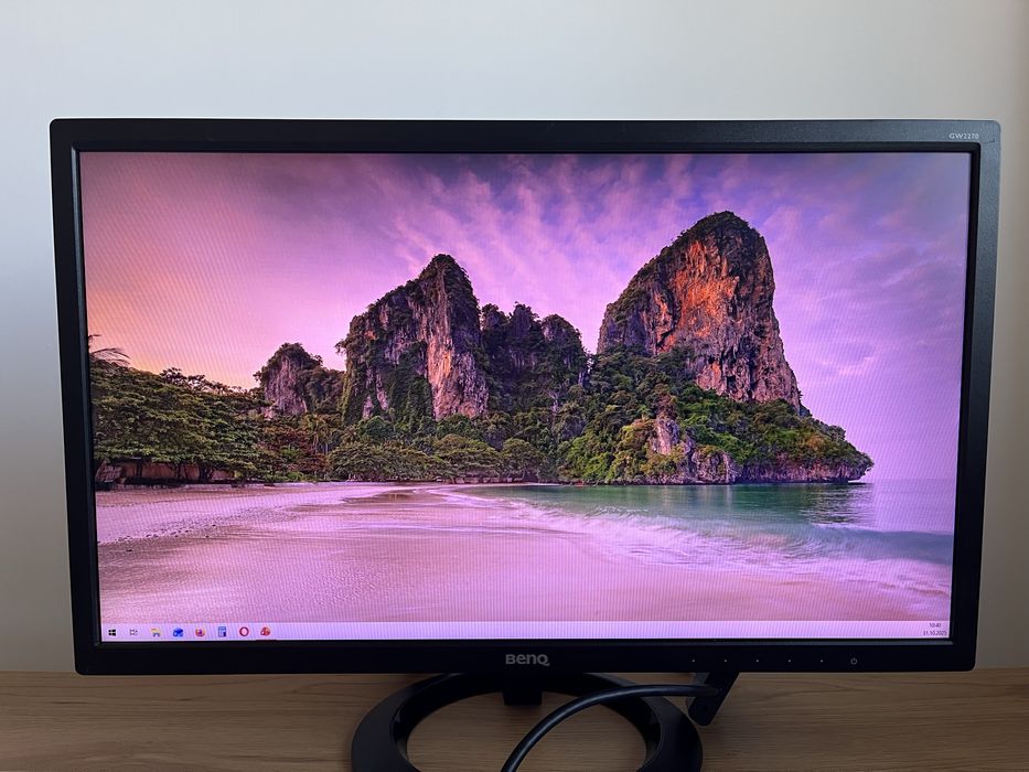 Monitor BENQ LCD GW2270 zestaw