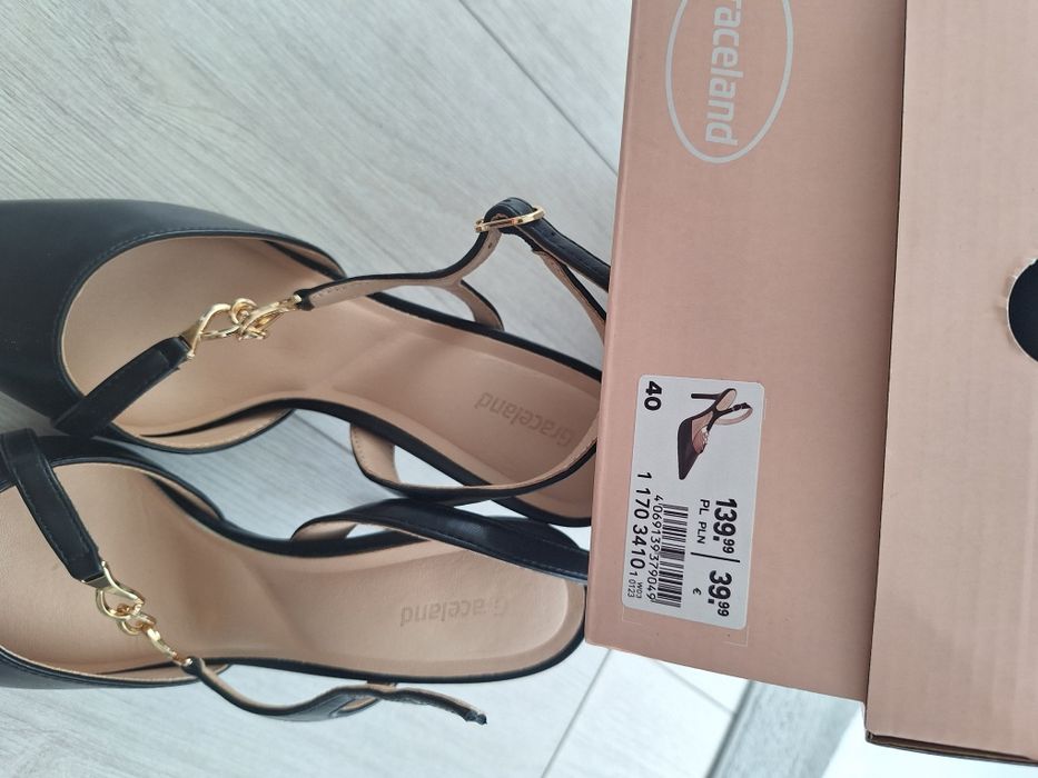 Szpilki czarne rozm.40