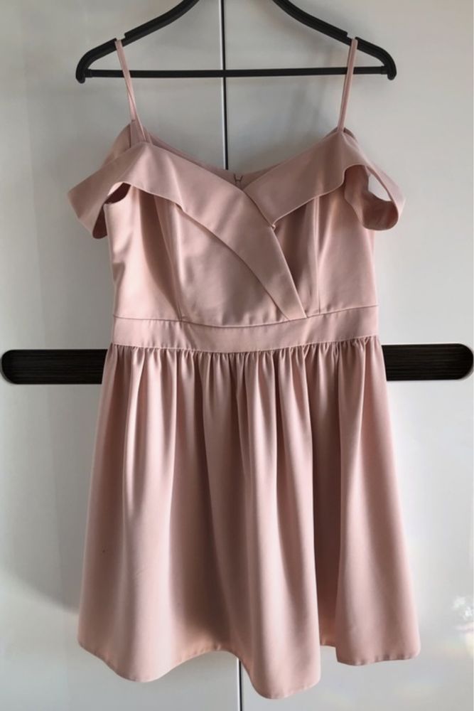 Różowa sukienka, rozmiar L