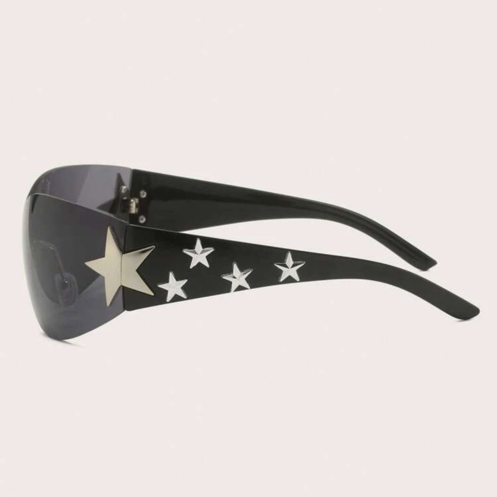 Nowe czarne okulary przeciwsłoneczne z gwiazdkami z etui y2k