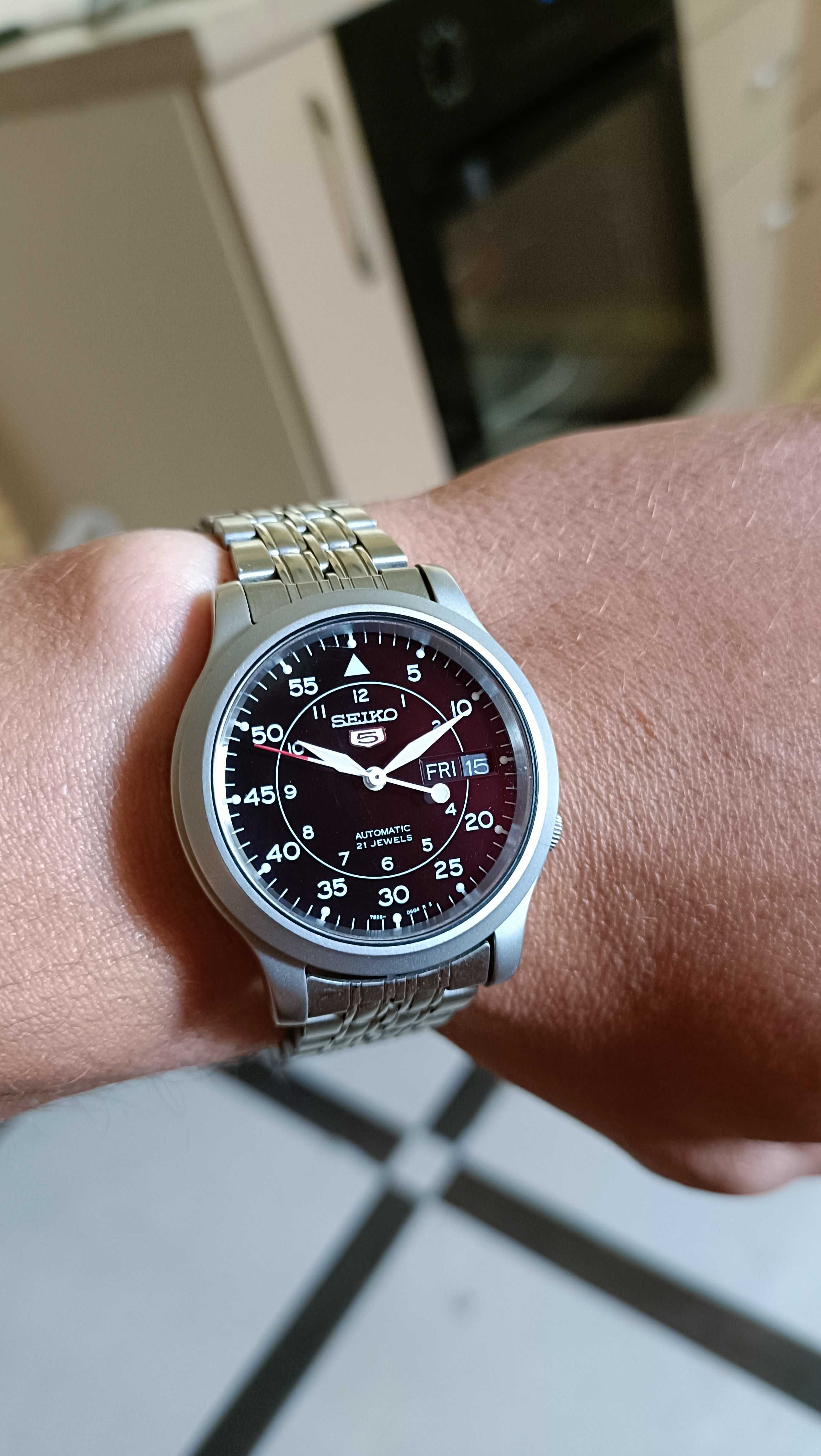 часы Seiko SNK809K1