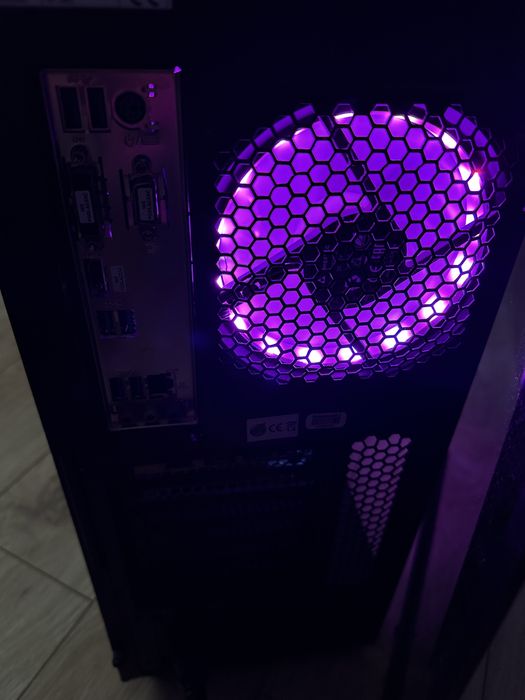 Komputer Gamingowy RTX 3060ti R5 5500. 16/512 ssd