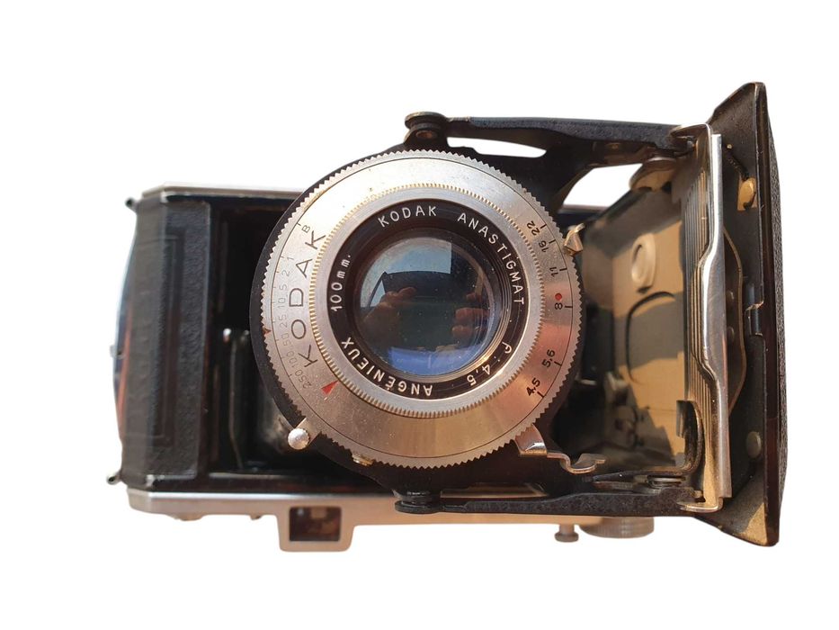 Stary aparat miechowy Kodak 620 z obiektywem Anastigmat f4,5 Angenieux