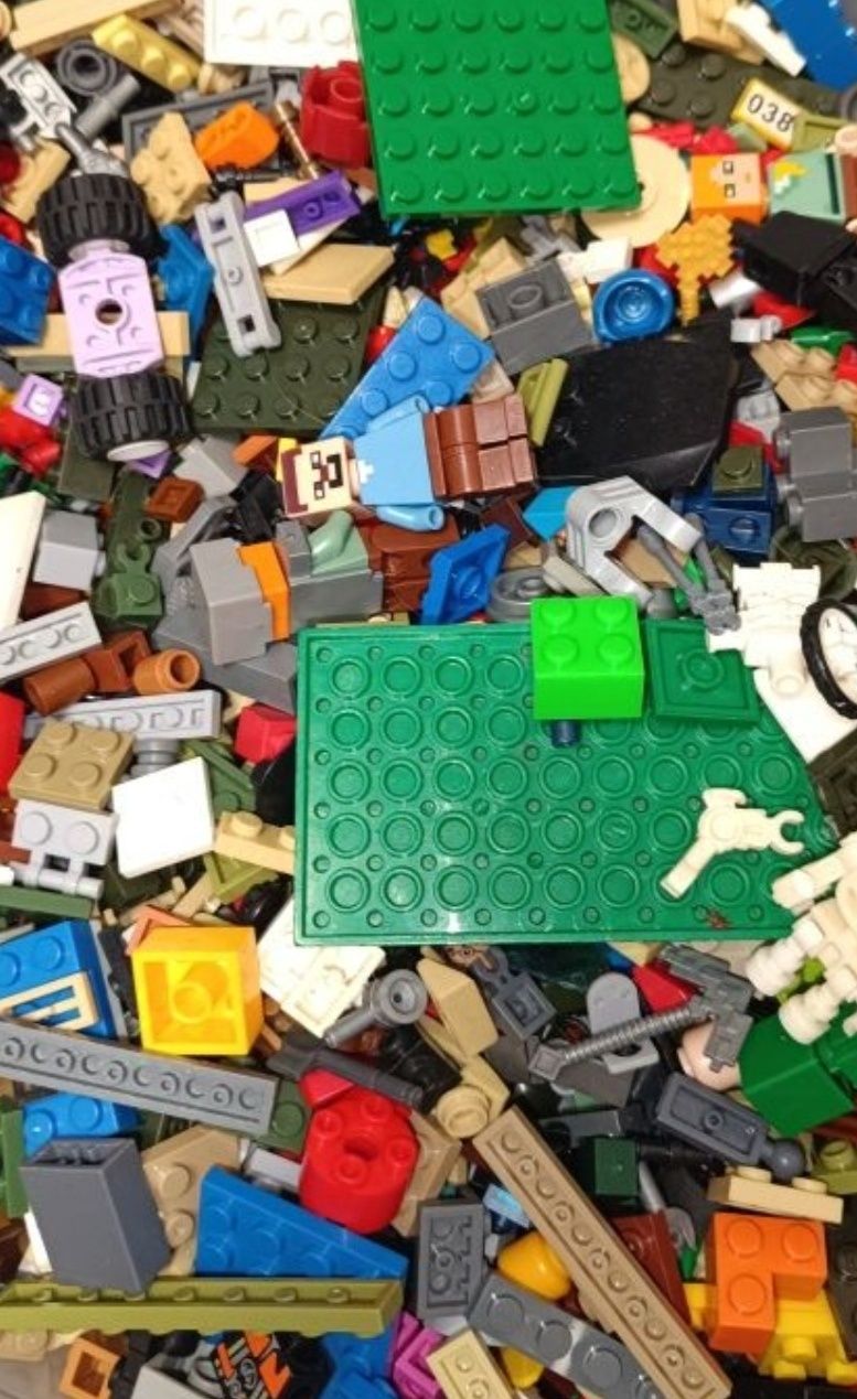 Продам НЕДОРОГО LEGO Technic 42025 і  8 кг конструктору