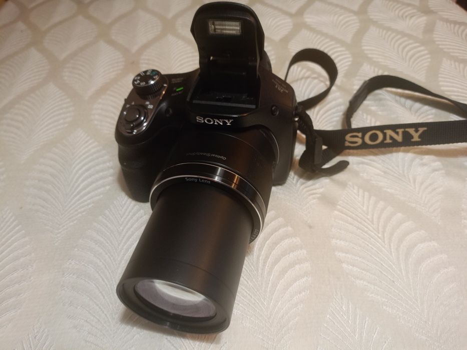 Aparat SONY DSC H400