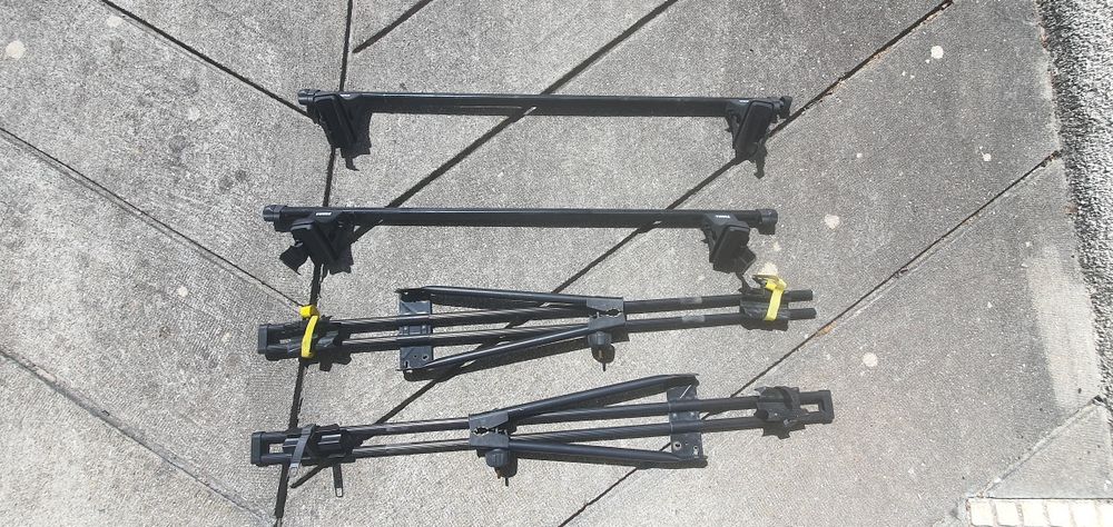 Barras de tejadilho e suportes de bicicleta