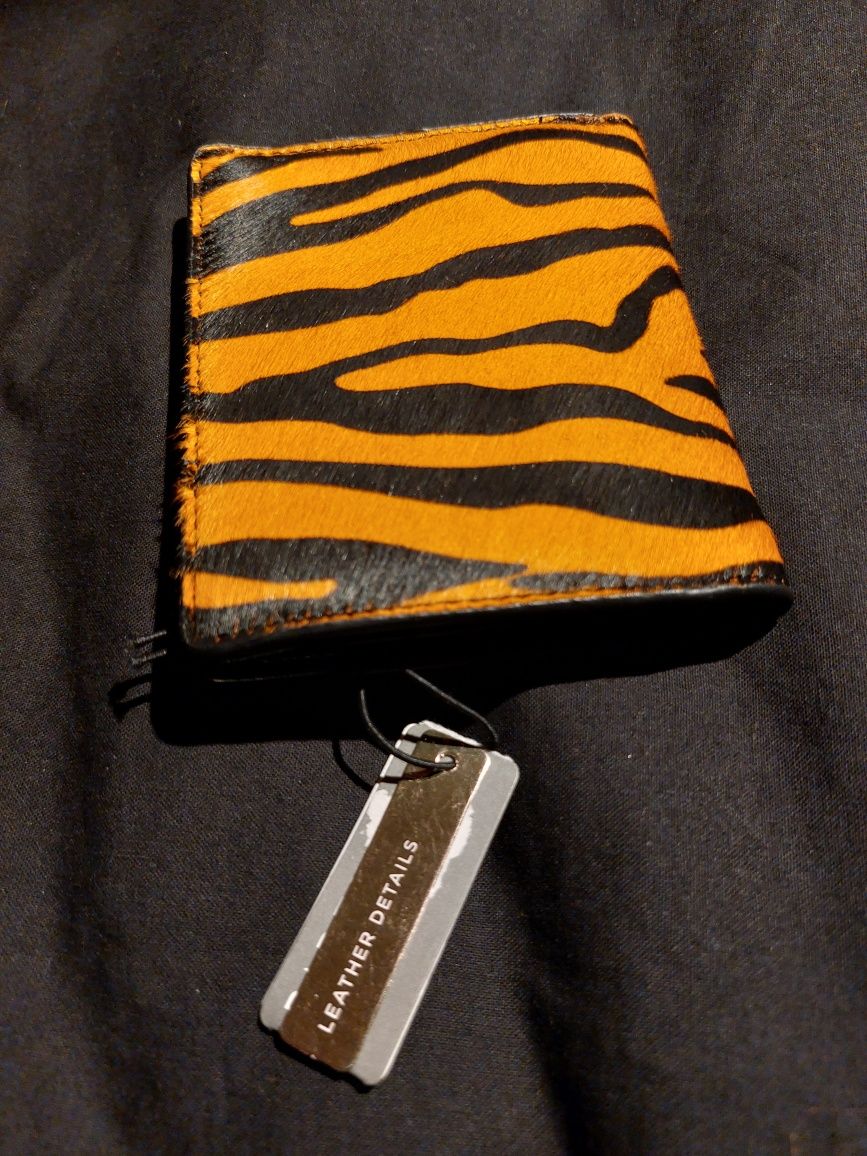 PARFOIS portfel zebra animal skóra naturalna włosie NOWY metka prezent