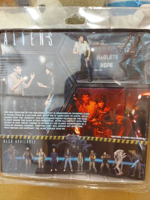 Figuras Neca Aliens Carter J. Burke & Xenomorph Warrior