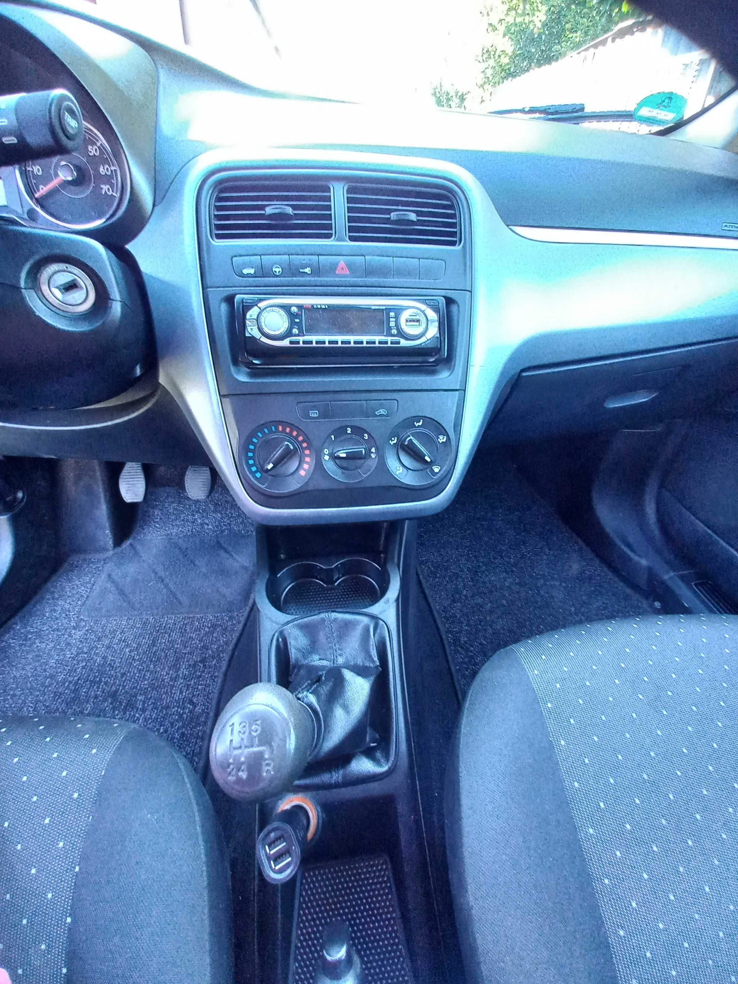 Авто Fiat Grande Punto 2009 г