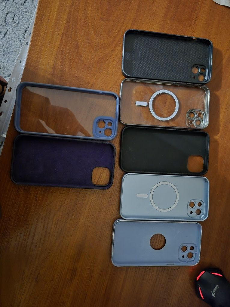 Продам чехлы на iPhone 14 plus.