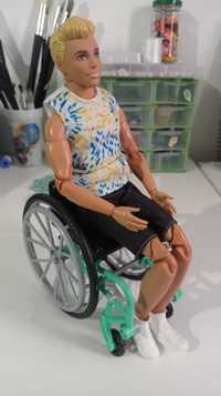 Ken com cadeira de rodas
