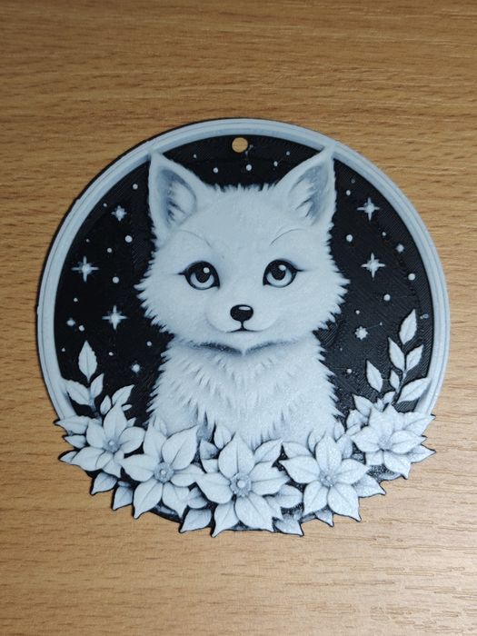 Ozdoby świąteczne, lisek wilczek jelonek na tle nieba, różne rodzaje.