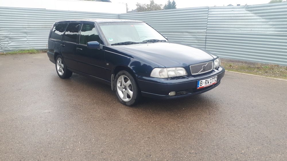 Volvo V70 T5 2.3 Turbo 240 KM, oryginał, serwisowane,zarejestrowane