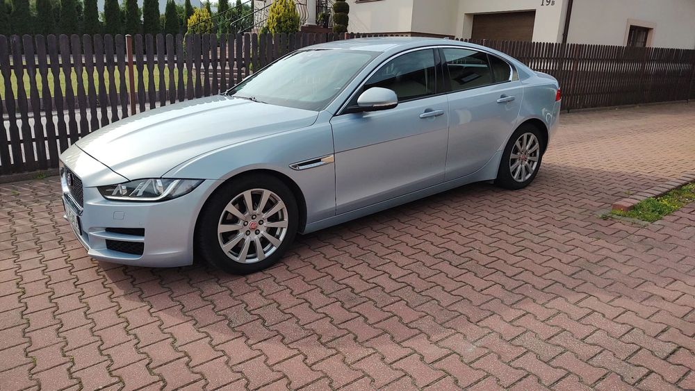 Jaguar XE lakier oryginał salon polska jeden właściciel