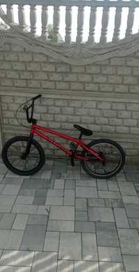 Rower Dartbmx wraz z pegami