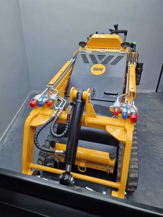 Mini ładowarka gąsienicowa Skid Steer 327T PRO KUBOTA  wielofunkcyjna
