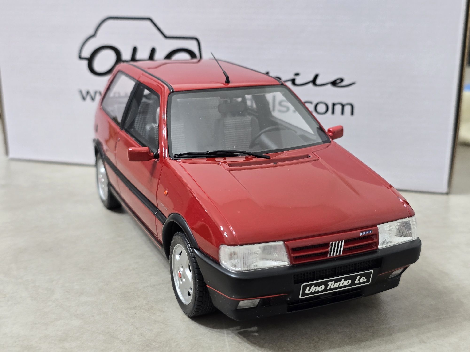 1/18 Fiat Uno Turbo i.e