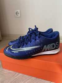 Футзалки Nike Mercurial р.39