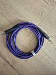 Kabel jack jack o długości 5m. Działa bez zarzutu.