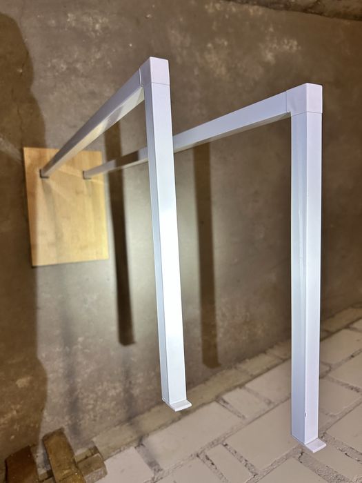 Stojak na ręczniki na podstawie bambusowej