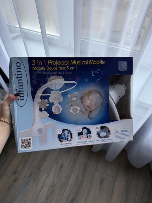 Музичний мобіль Infantino 3 в 1 із проектором сірий