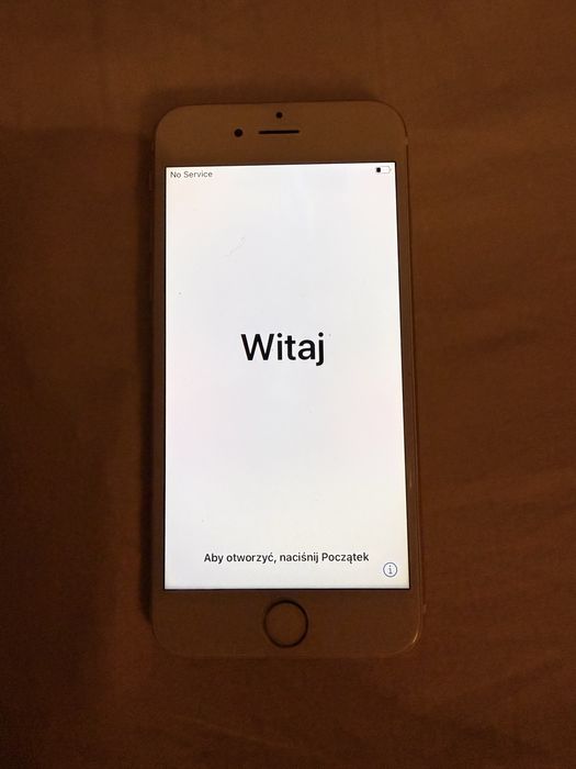 iPhone 6s 64GB złoty + 7 etui