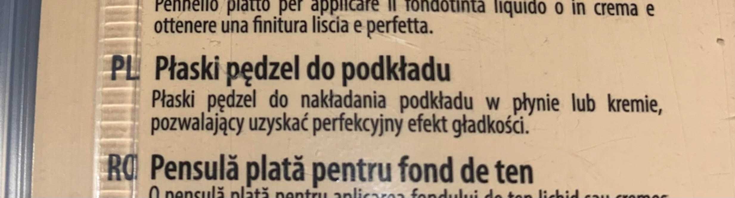 DOUGLAS Płaski pędzel do PODKŁADU nr 10