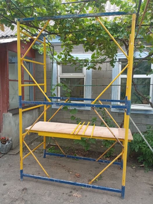 Продаю строительные леса