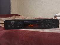 Tascam md 350 Мінідискова дека