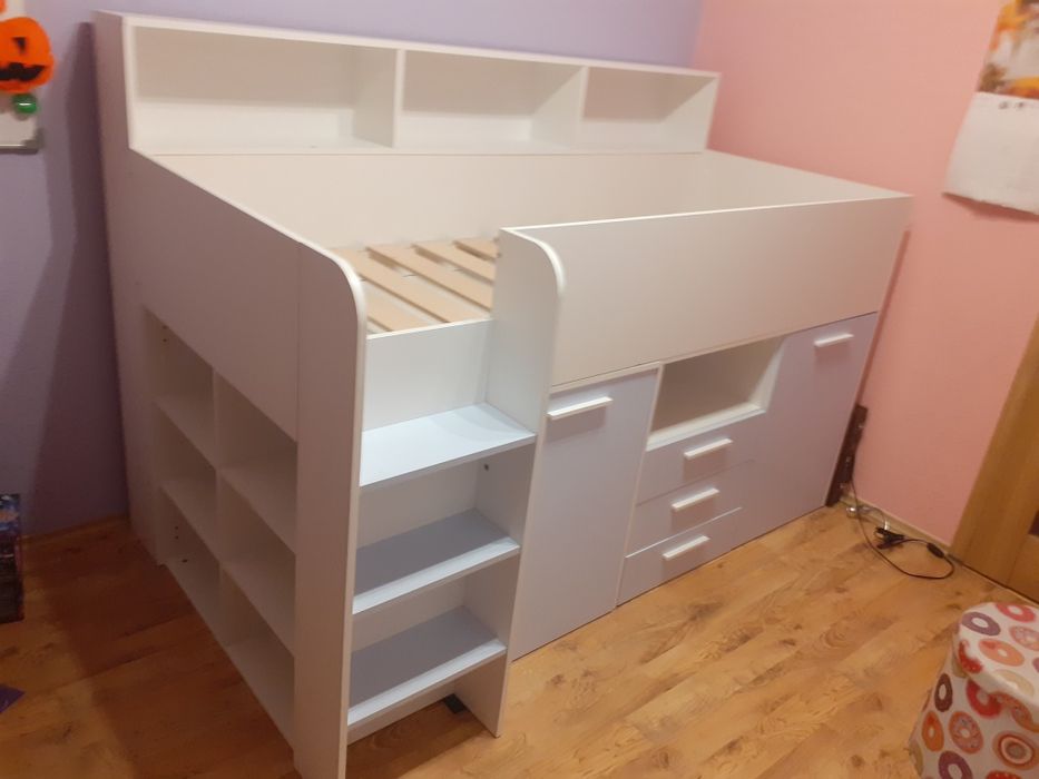 Łóżko piętrowe, antresola