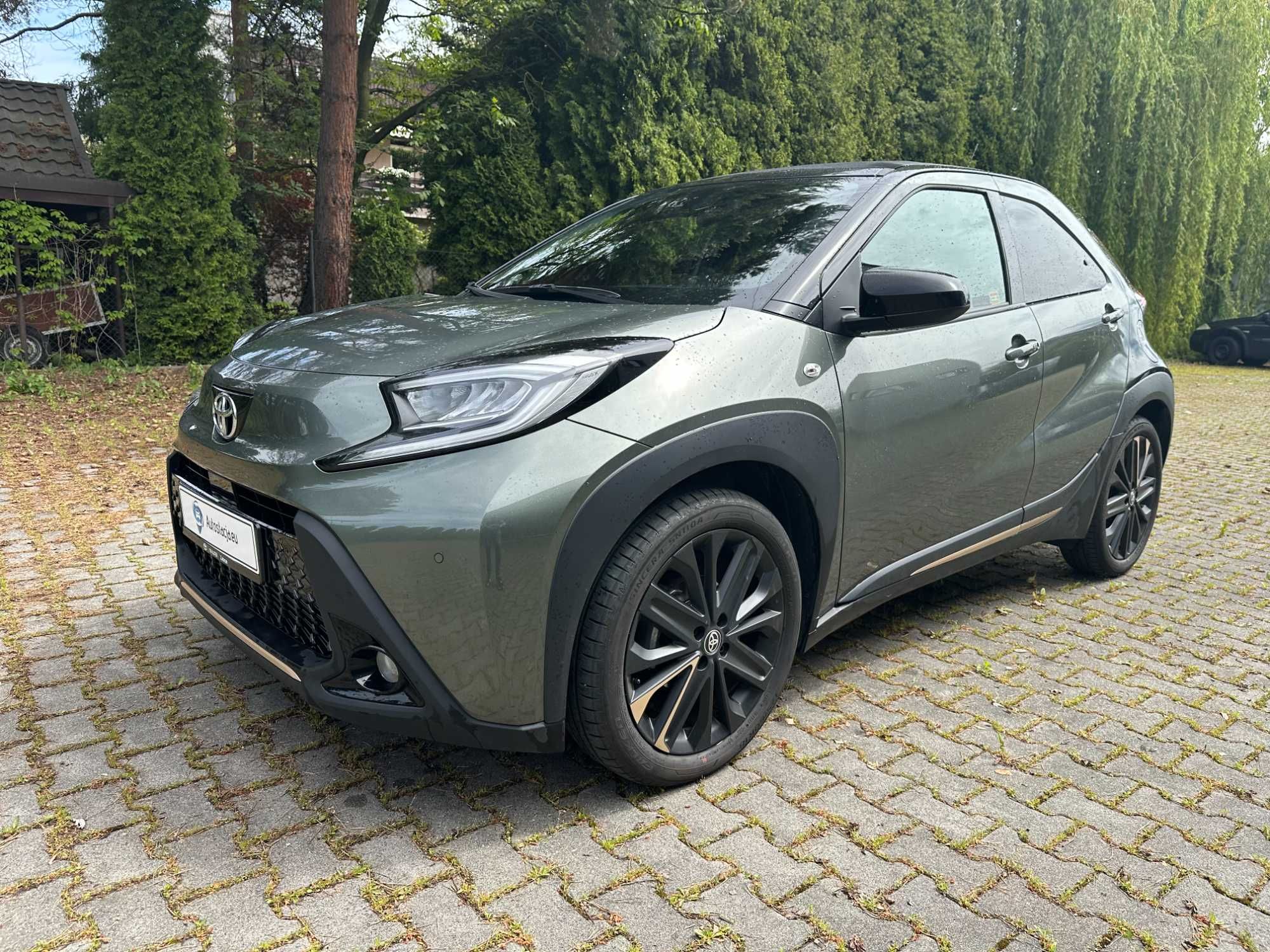 Toyota Aygo X Selection Automat Skyview JBL wynajem z WYKUPEM 2390zł