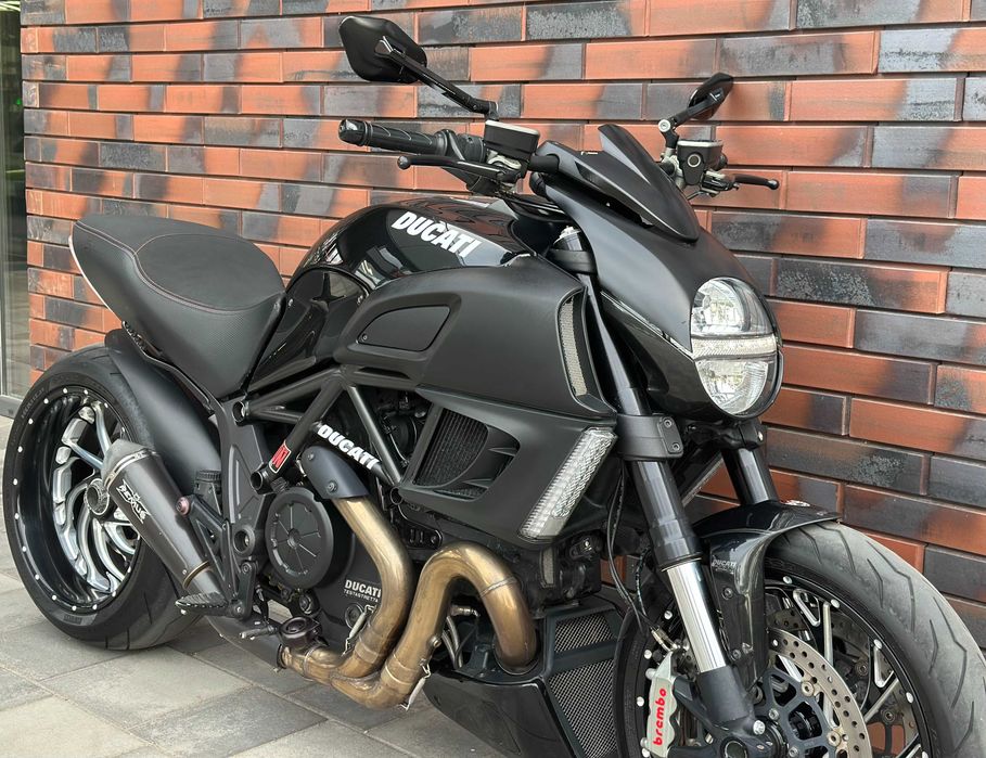 Ducati Diavel 1200 / 1260 Dark Performanse