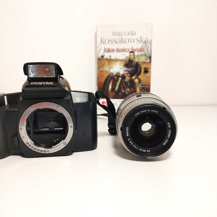 Analogowa Lustrzanka PENTAX Z-10 z obiektywem Sigma 28-80 1:3,5-5,6