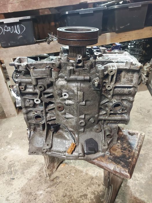 Blok silnika subaru legacy 2.0 benzyna Ej20