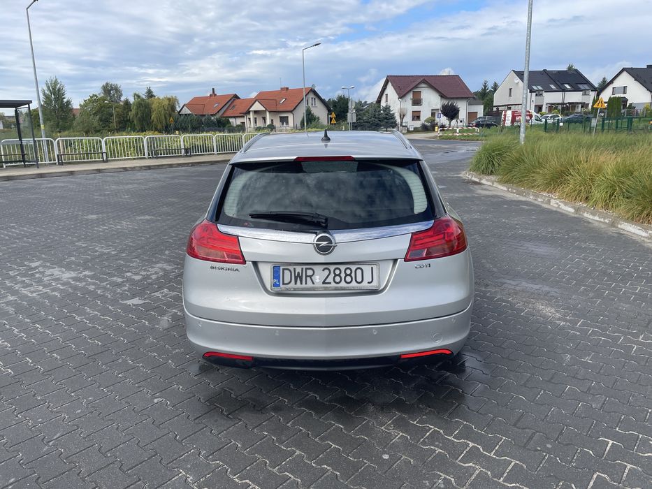 Opel Insignia kombi 2.0 CDTi, 2010r, w pelni sprawny